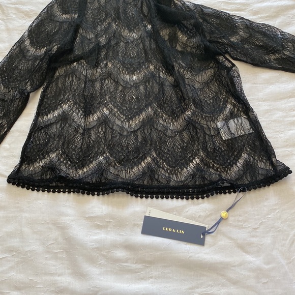 Leo Lin Lace Top *NEW* - Picture 6 of 12